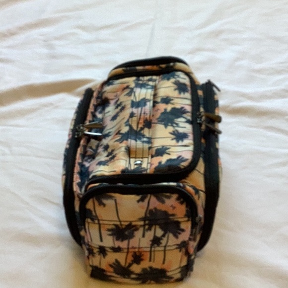 LUG Tropical Palm Tree Print Travel Bag - Picture 2 of 10